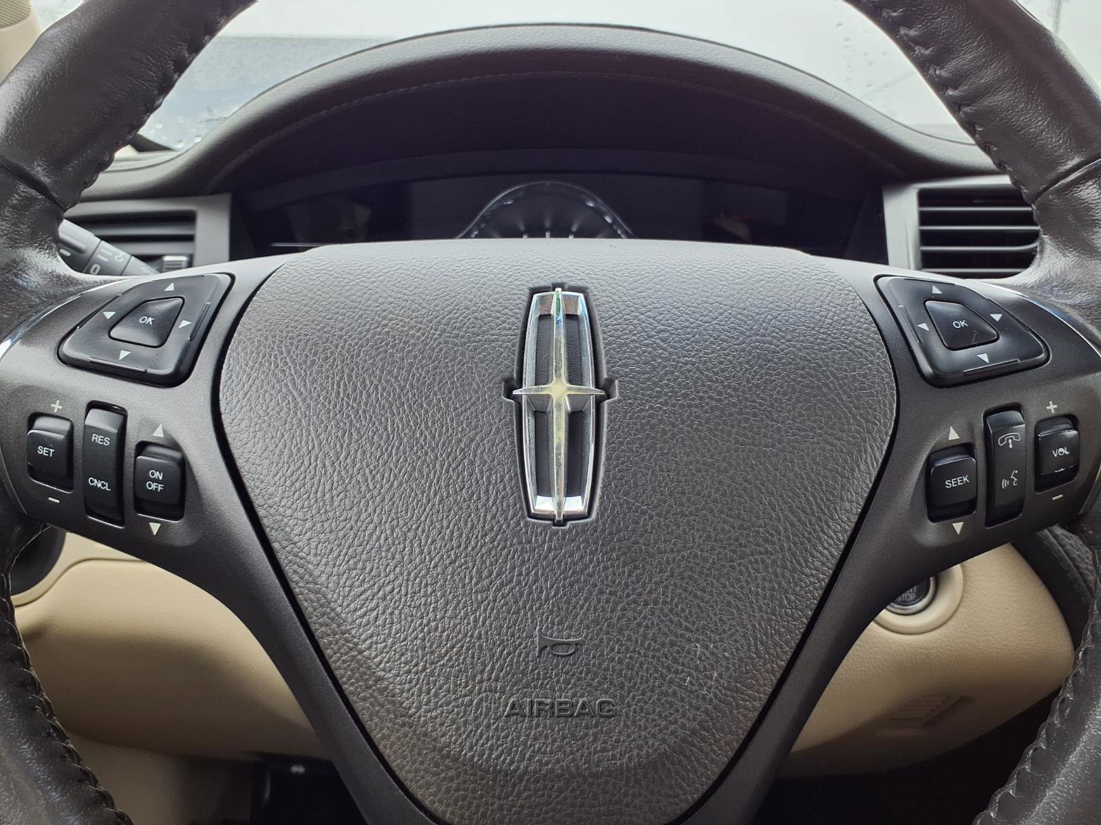 Used 2015 Lincoln MKS AWD w/ Equipment Group 101A image 17