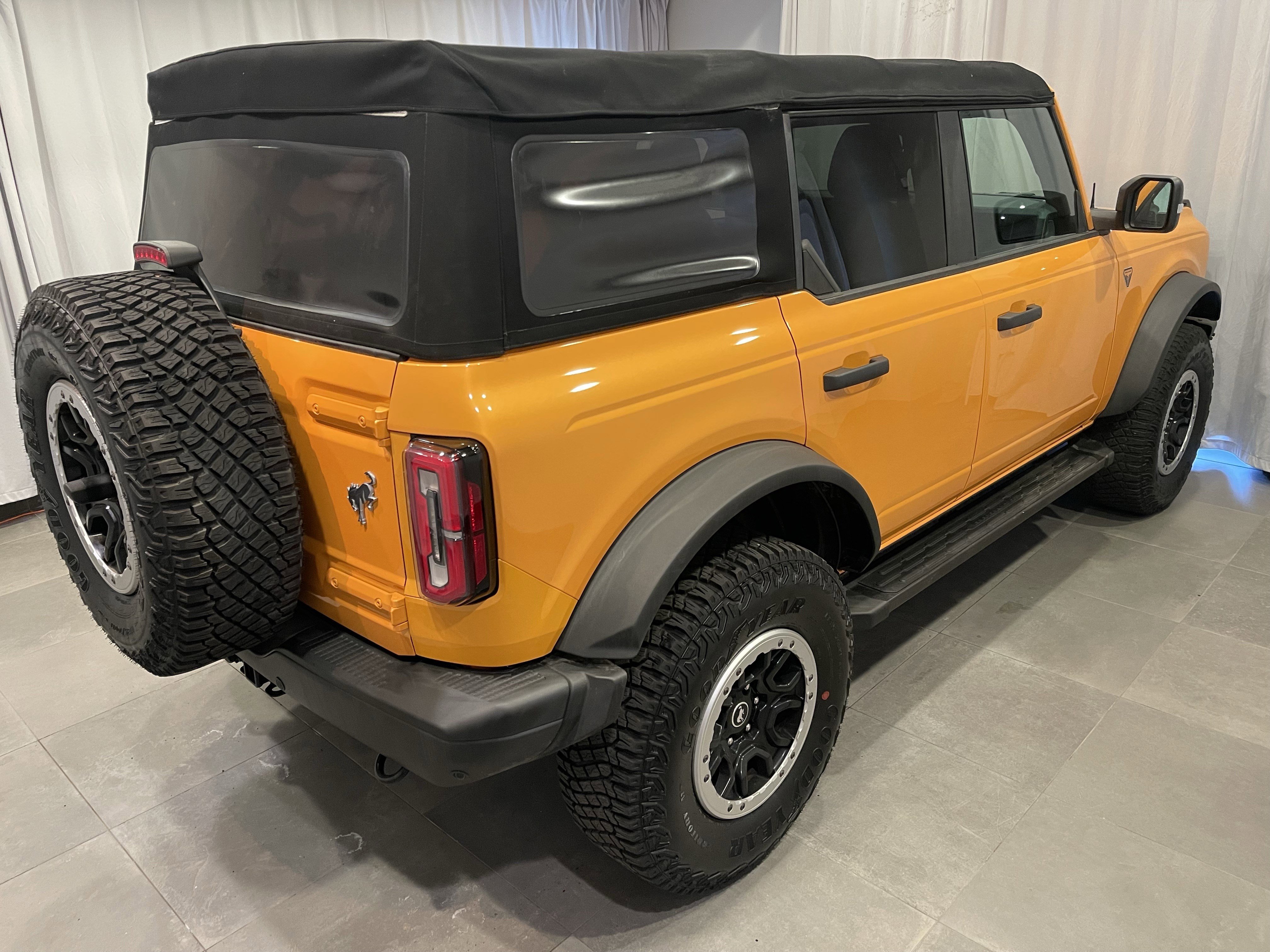 Used 2021 Ford Bronco Badlands image 6