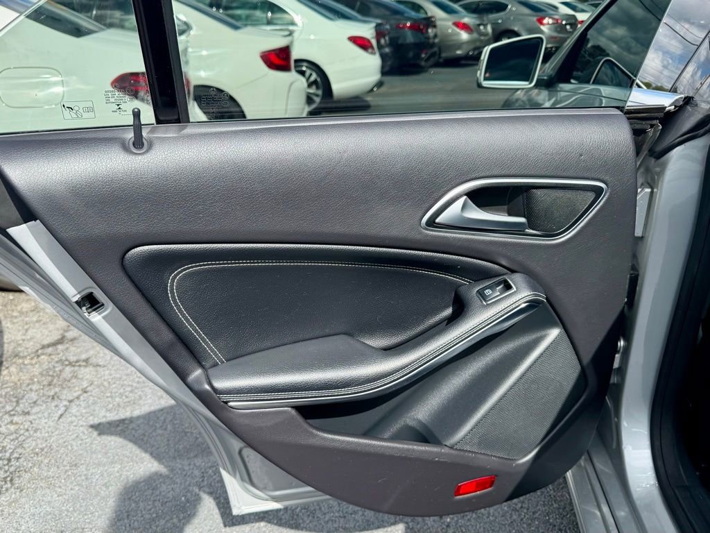 Used 2017 Mercedes-Benz CLA 250 4MATIC image 30