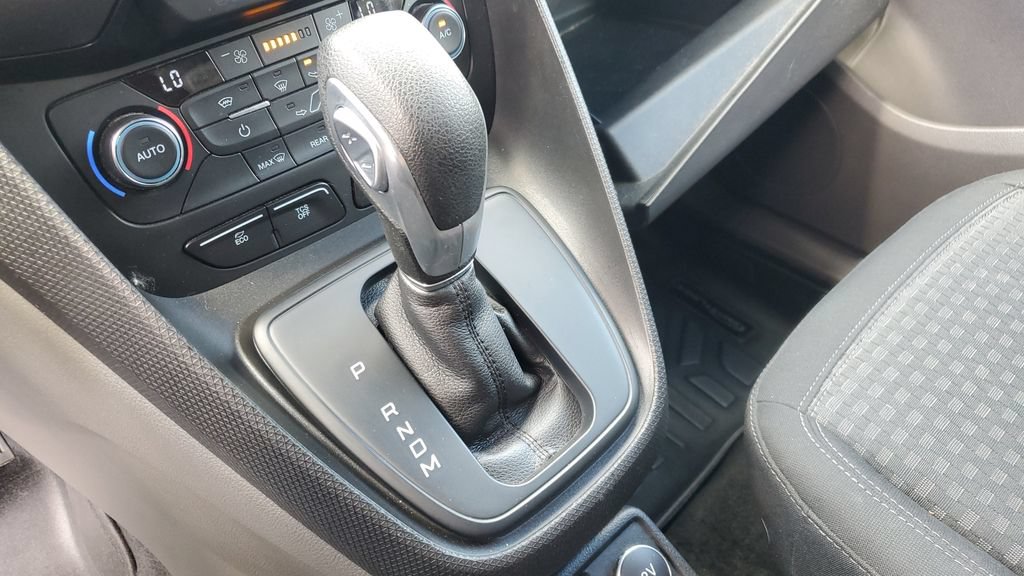 Used 2019 Ford Transit Connect XLT FWD image 17