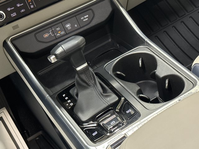 Certified 2025 Kia Carnival SX Prestige FWD image 26