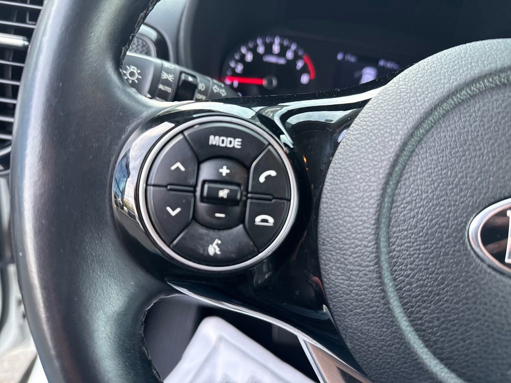 Used 2020 Kia Soul EX FWD image 18
