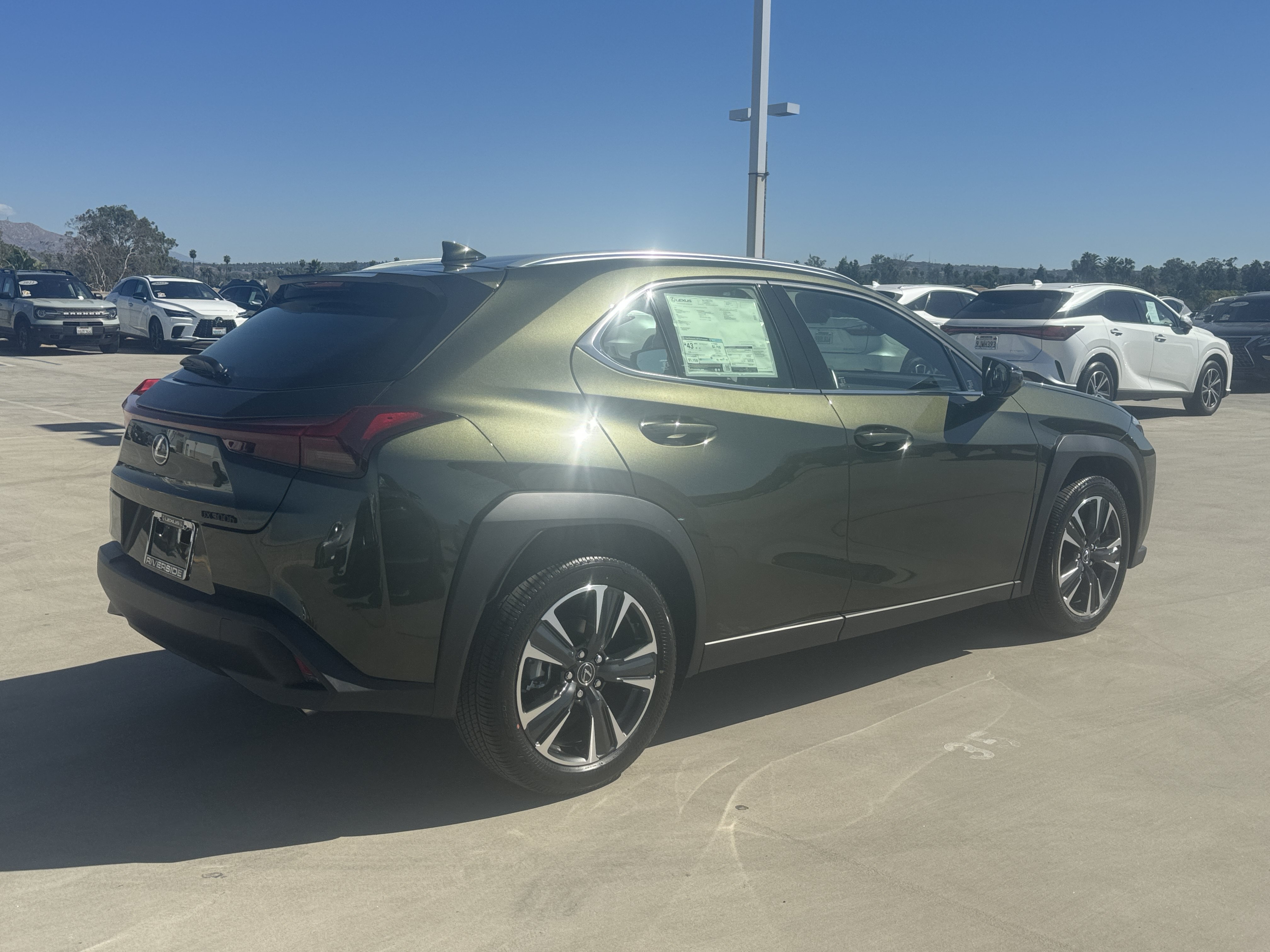 New 2026 Lexus UX 300h FWD image 10