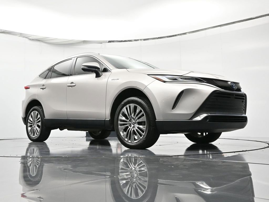 Used 2021 Toyota Venza Limited image 37