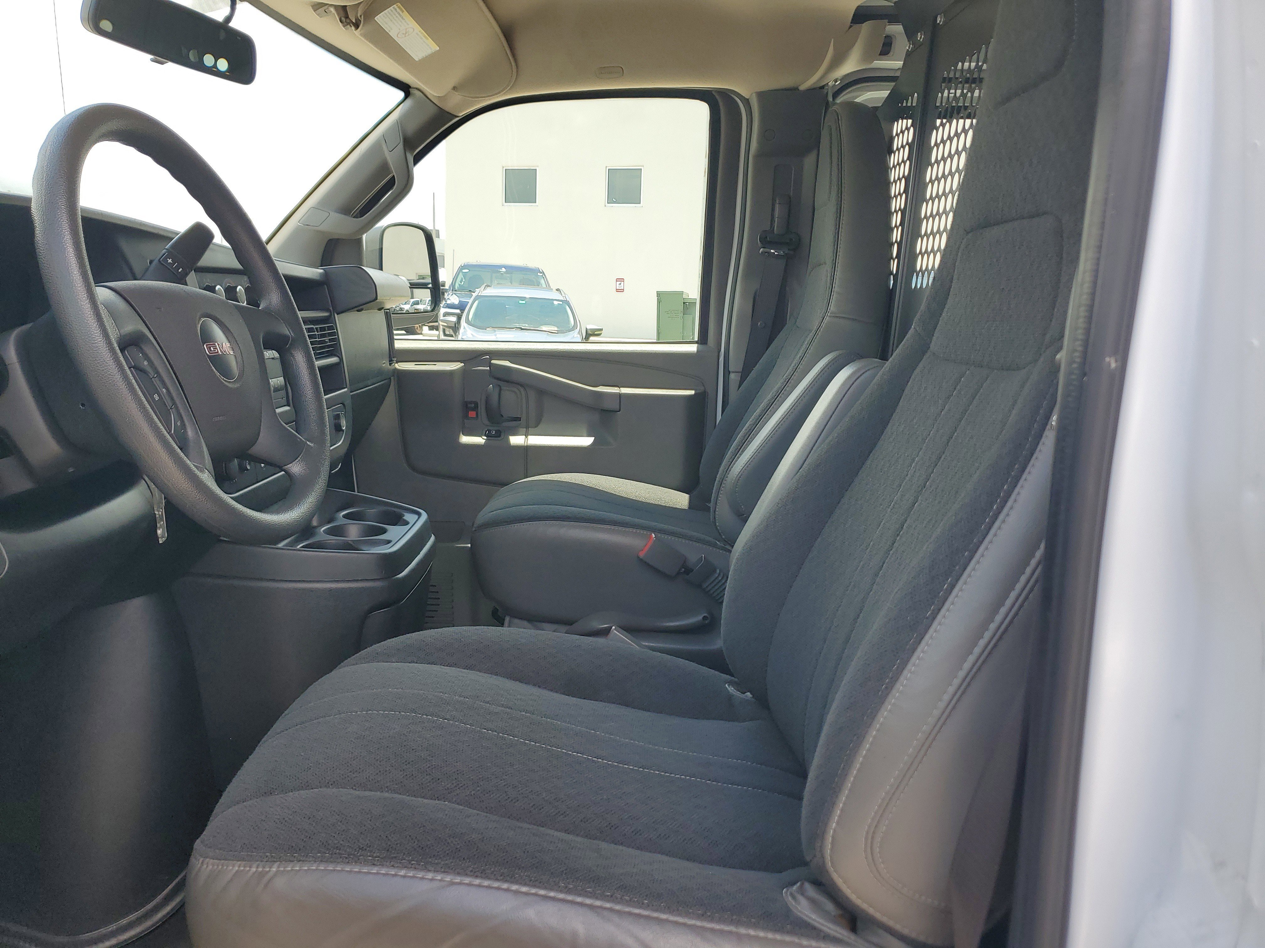 Used 2023 GMC Savana 2500 w/ Driver Convenience Package image 11