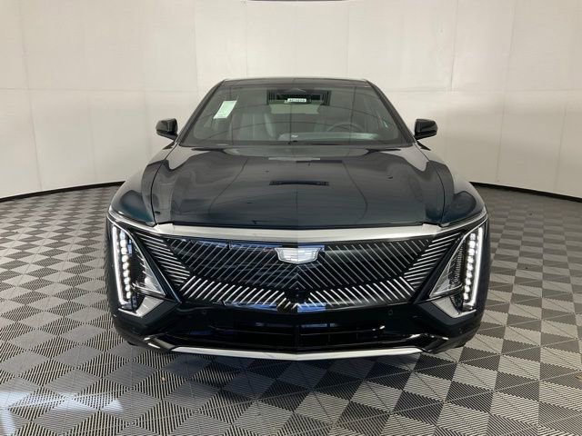 New 2026 Cadillac Lyriq Luxury w/ LPO, Floor Liner Package RWD video 2