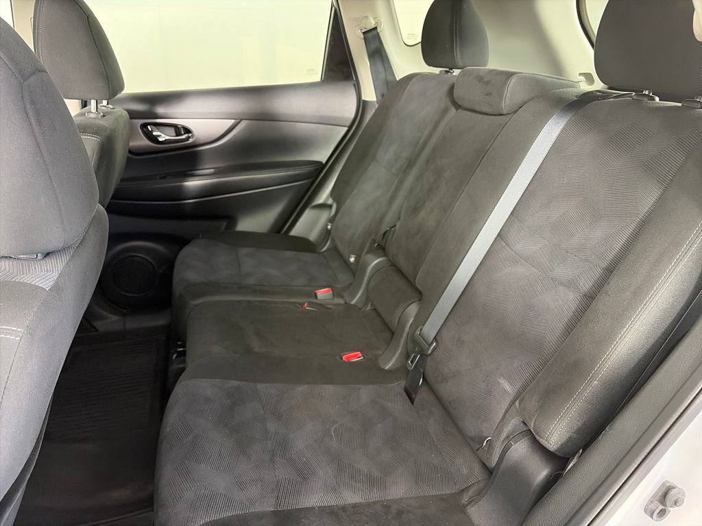 Used 2015 Nissan Rogue SV image 13