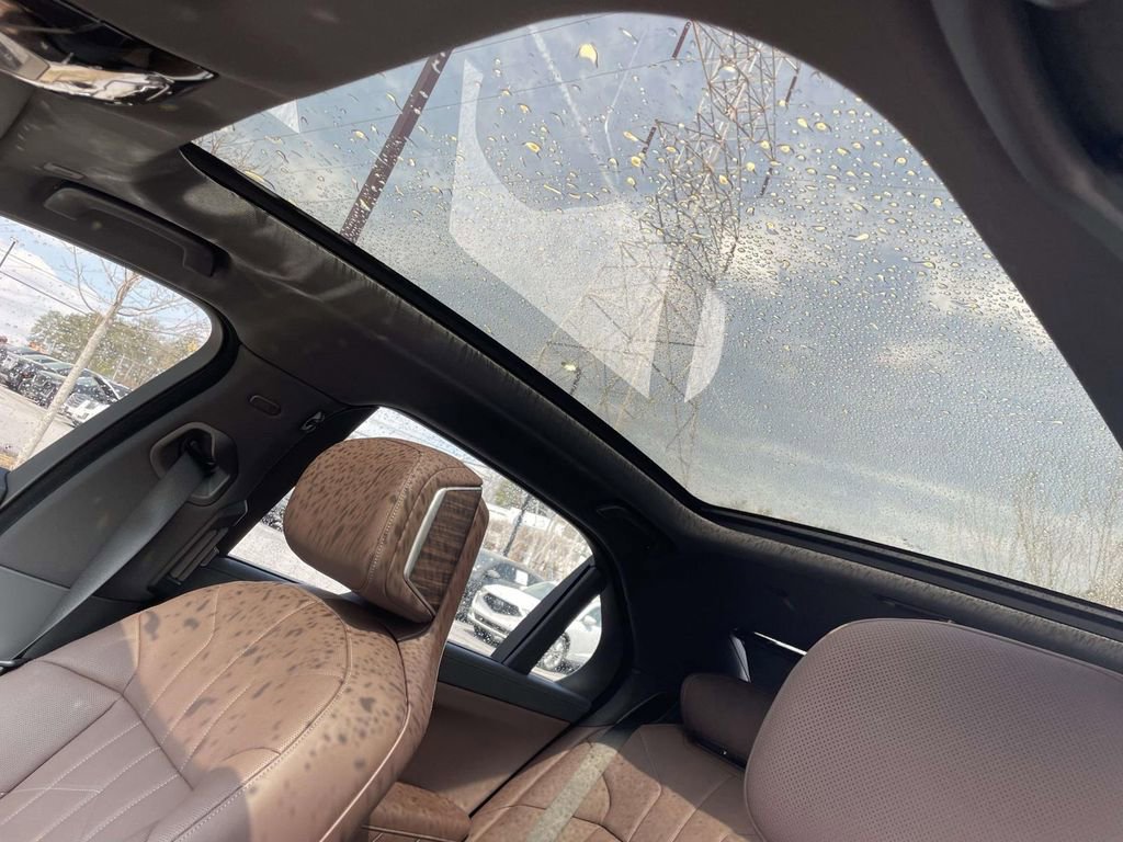 Used 2024 BMW i7 eDrive50 w/ M Sport Package image 20