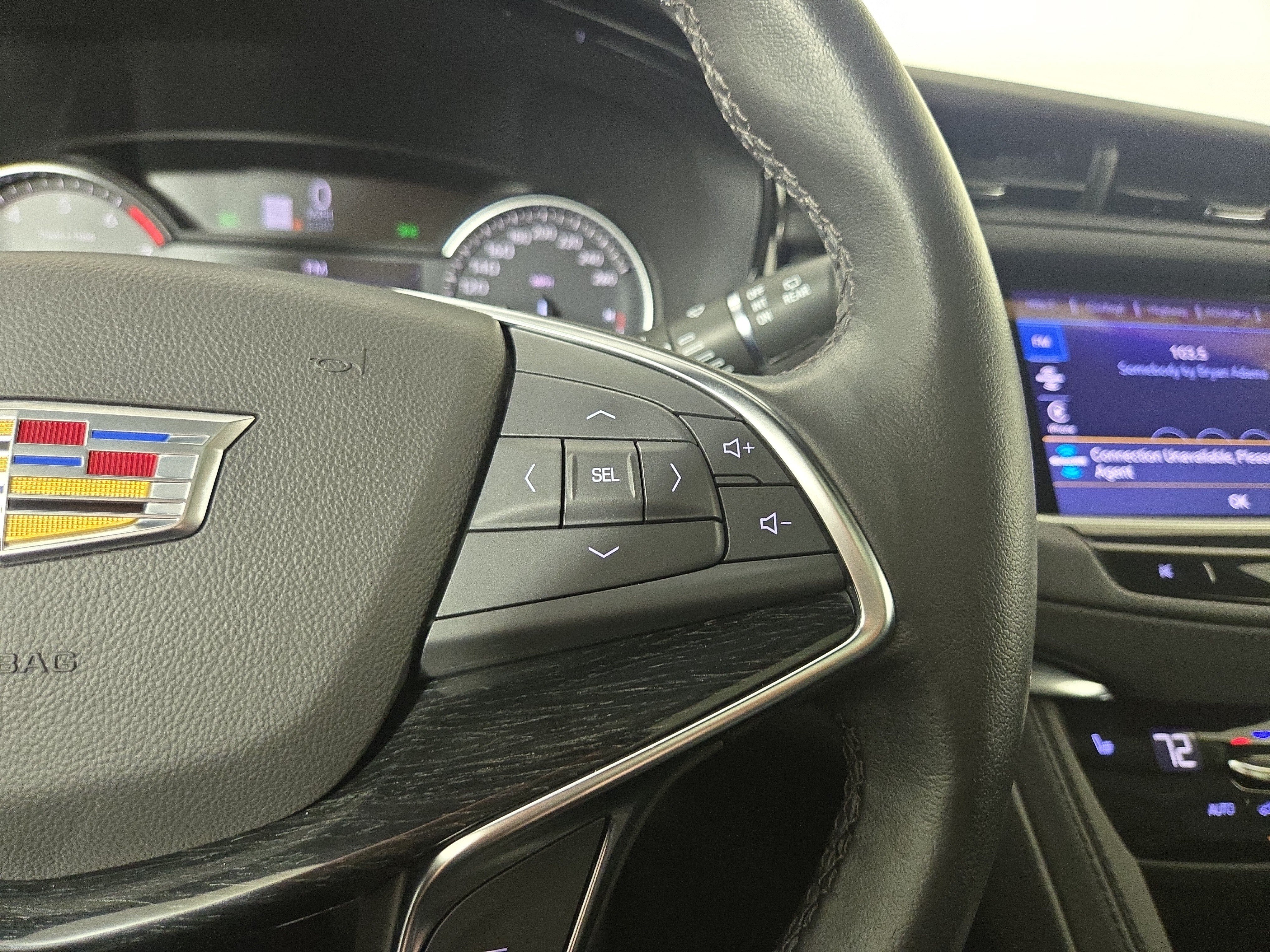 Certified 2023 Cadillac XT5 Premium Luxury w/ LPO, Floor Liner Package AWD/4WD image 16