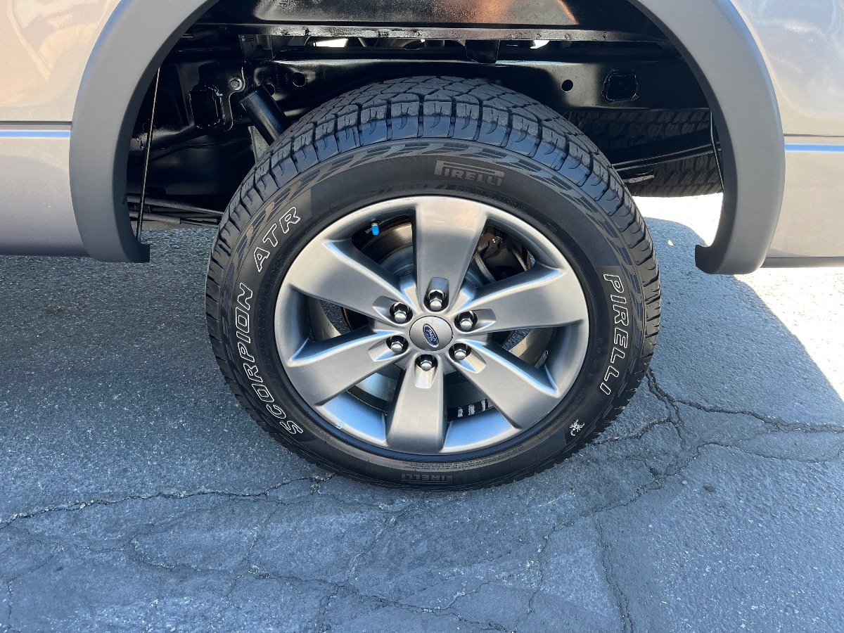 Used 2014 Ford F150 FX4 w/ Equipment Group 402A Luxury AWD/4WD image 45
