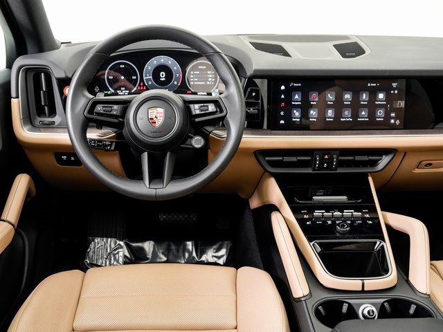 Certified 2025 Porsche Cayenne image 18