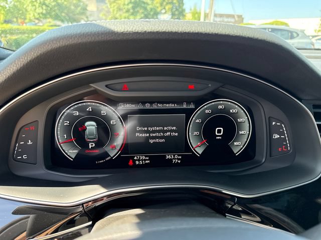 Certified 2025 Audi Q8 Premium Plus AWD/4WD image 19