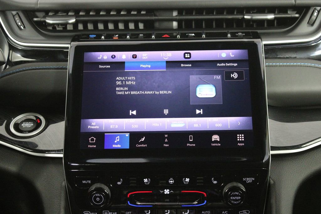 Used 2022 Jeep Grand Cherokee Trailhawk w/ Advanced Protech Group II image 33