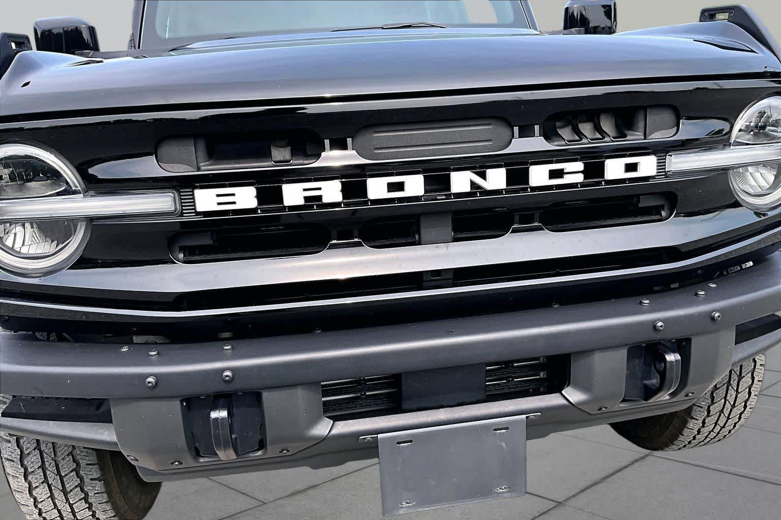 Used 2024 Ford Bronco Outer Banks AWD/4WD image 29