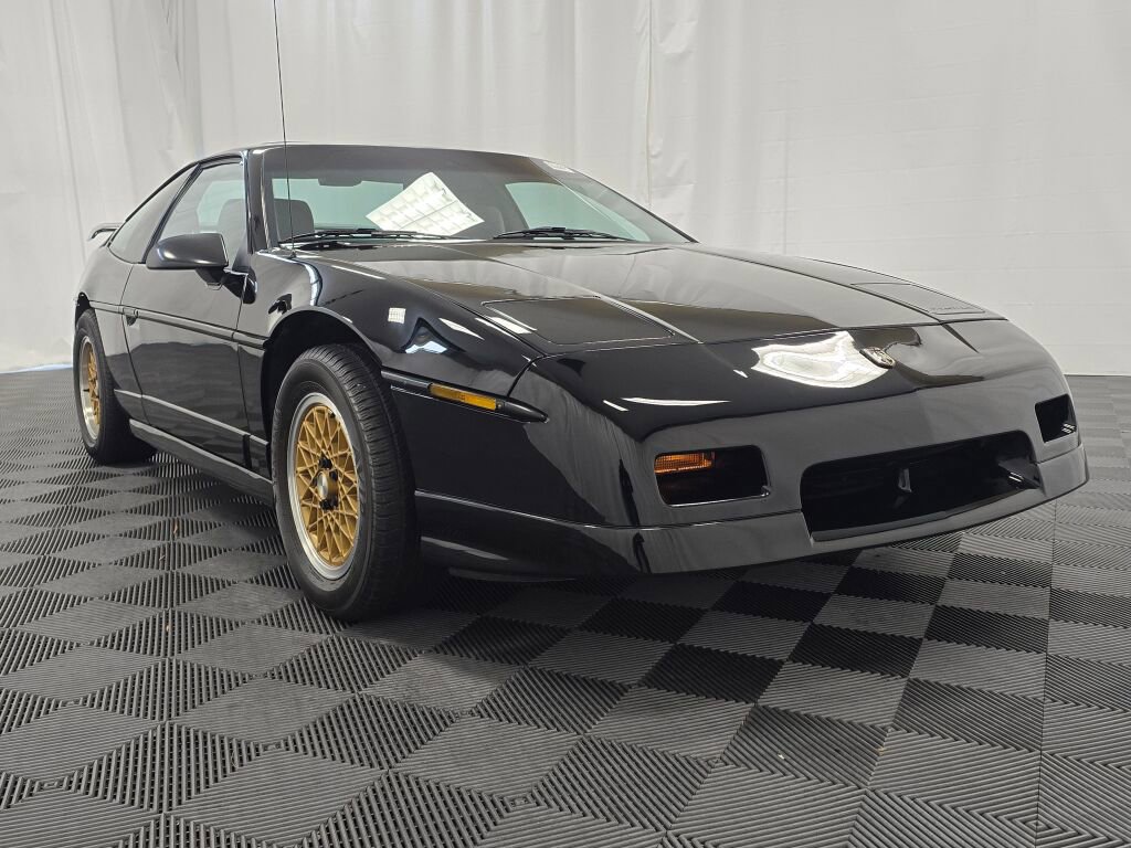 Used 1988 Pontiac Fiero GT image 7