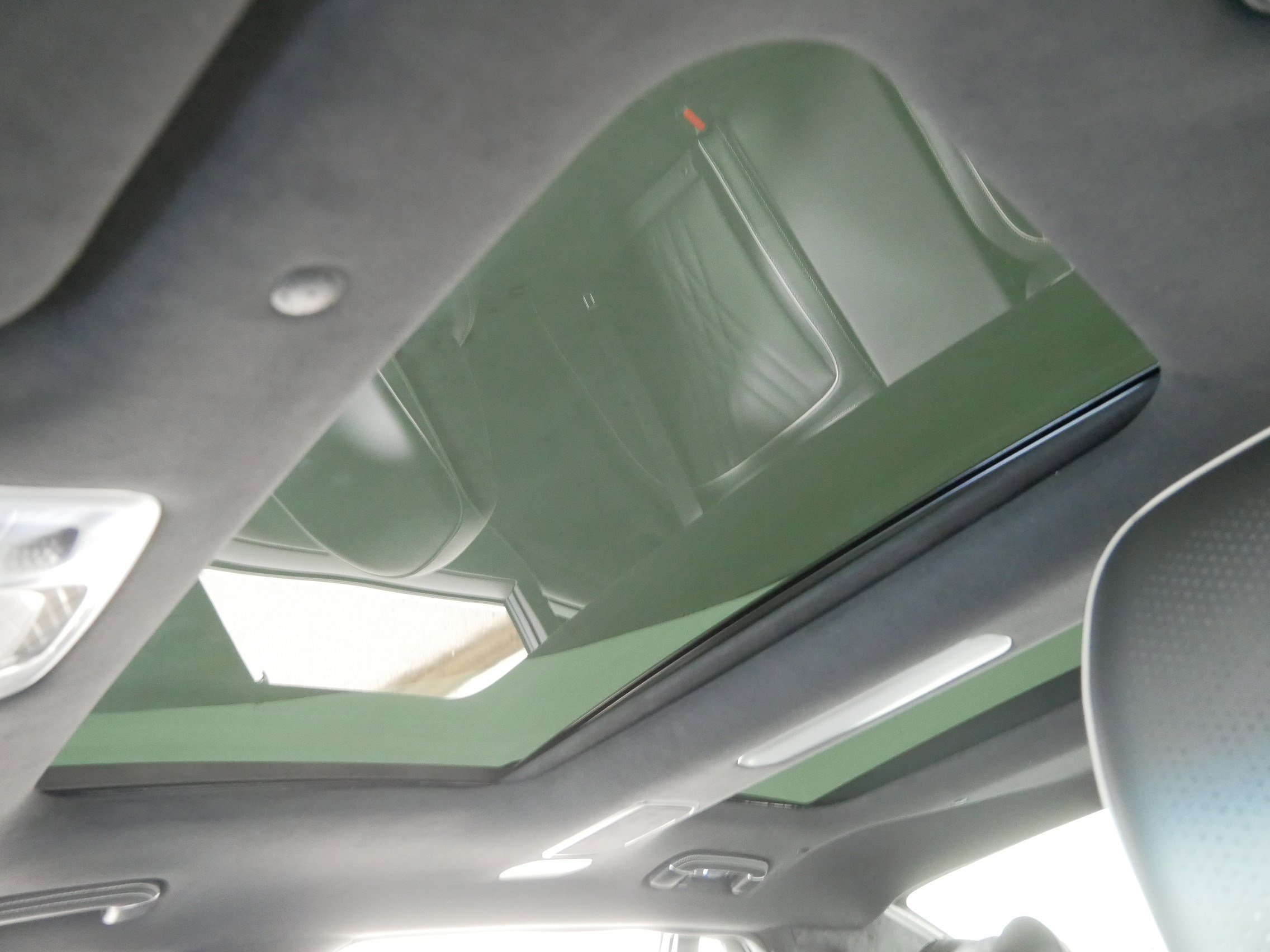 Certified 2025 Genesis G90 3.5T image 31