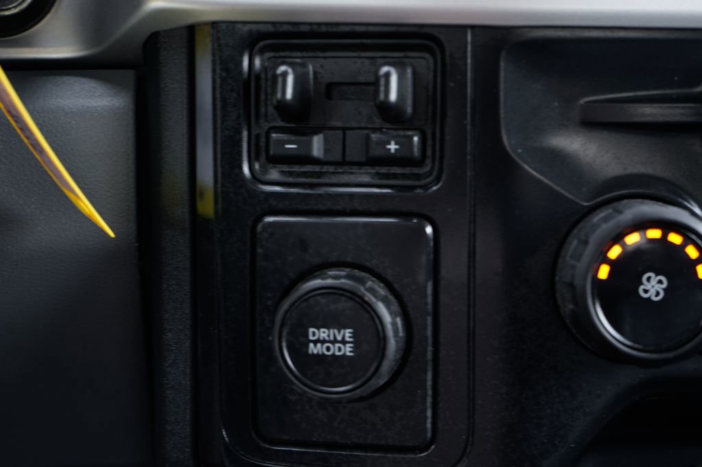 Used 2024 Ford F250 XL w/ XL Chrome Package image 33