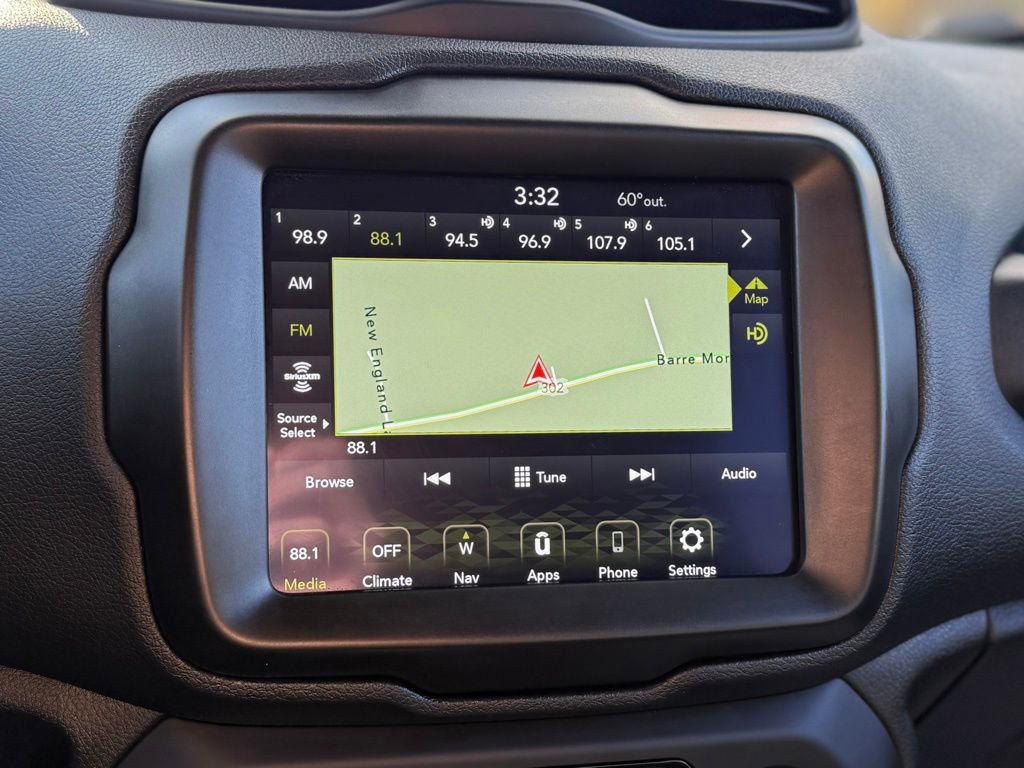 Used 2022 Jeep Renegade Altitude image 12