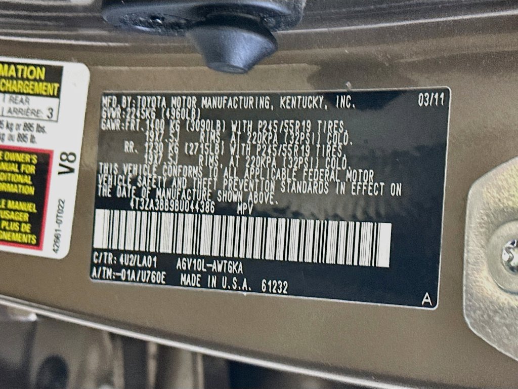 Used 2011 Toyota Venza w/ Leather Pkg FWD image 34