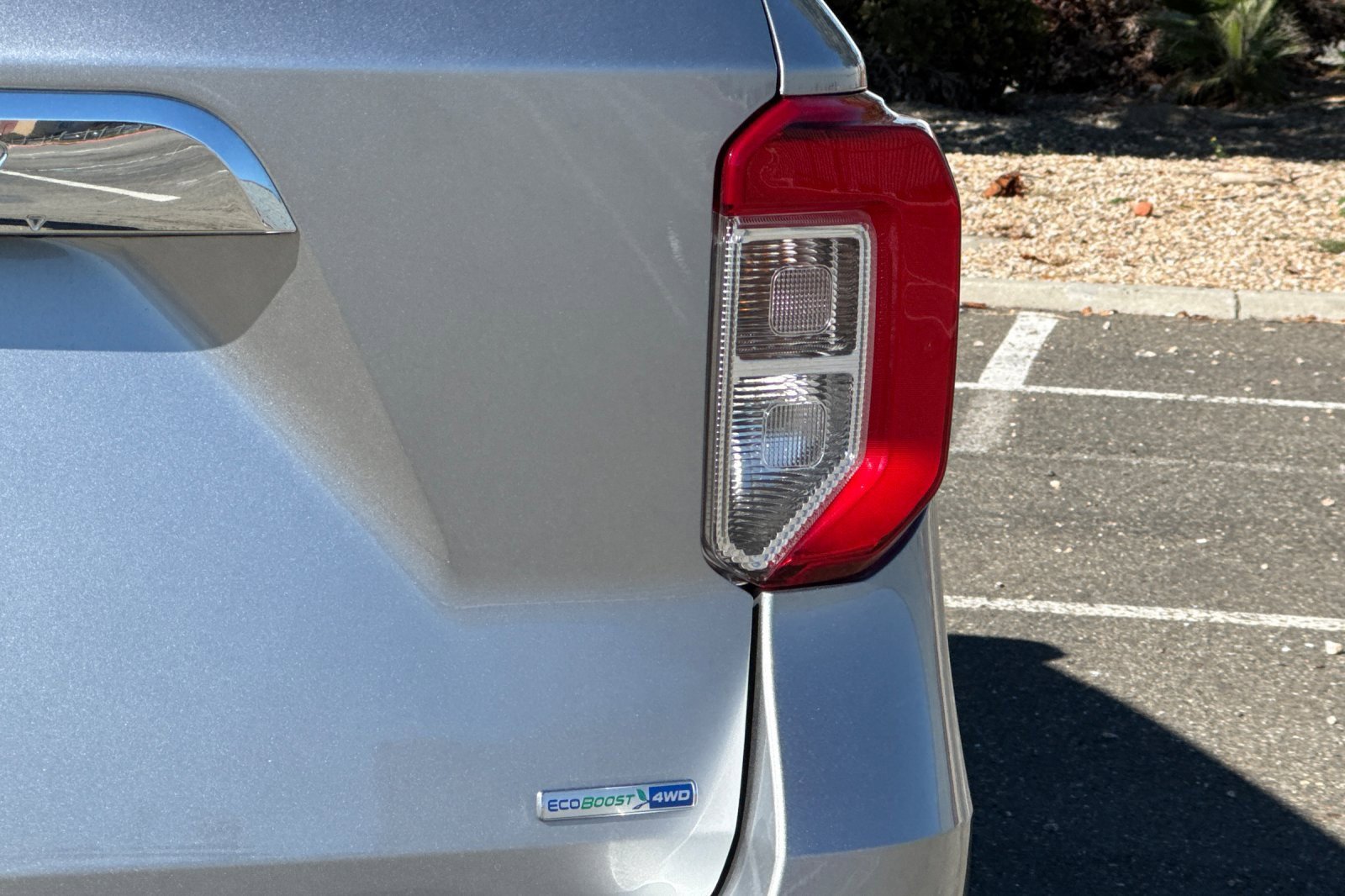 Used 2020 Ford Explorer Limited w/ Class III Trailer Tow Package image 27