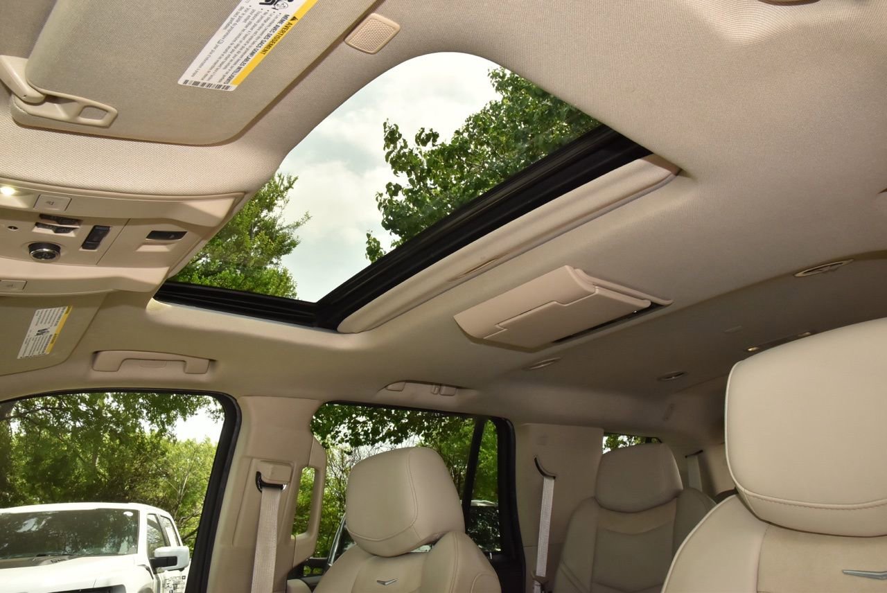 Used 2020 Cadillac Escalade Luxury image 34