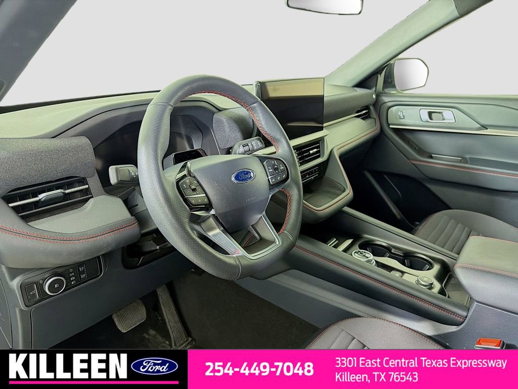 Used 2025 Ford Explorer ST-Line image 10