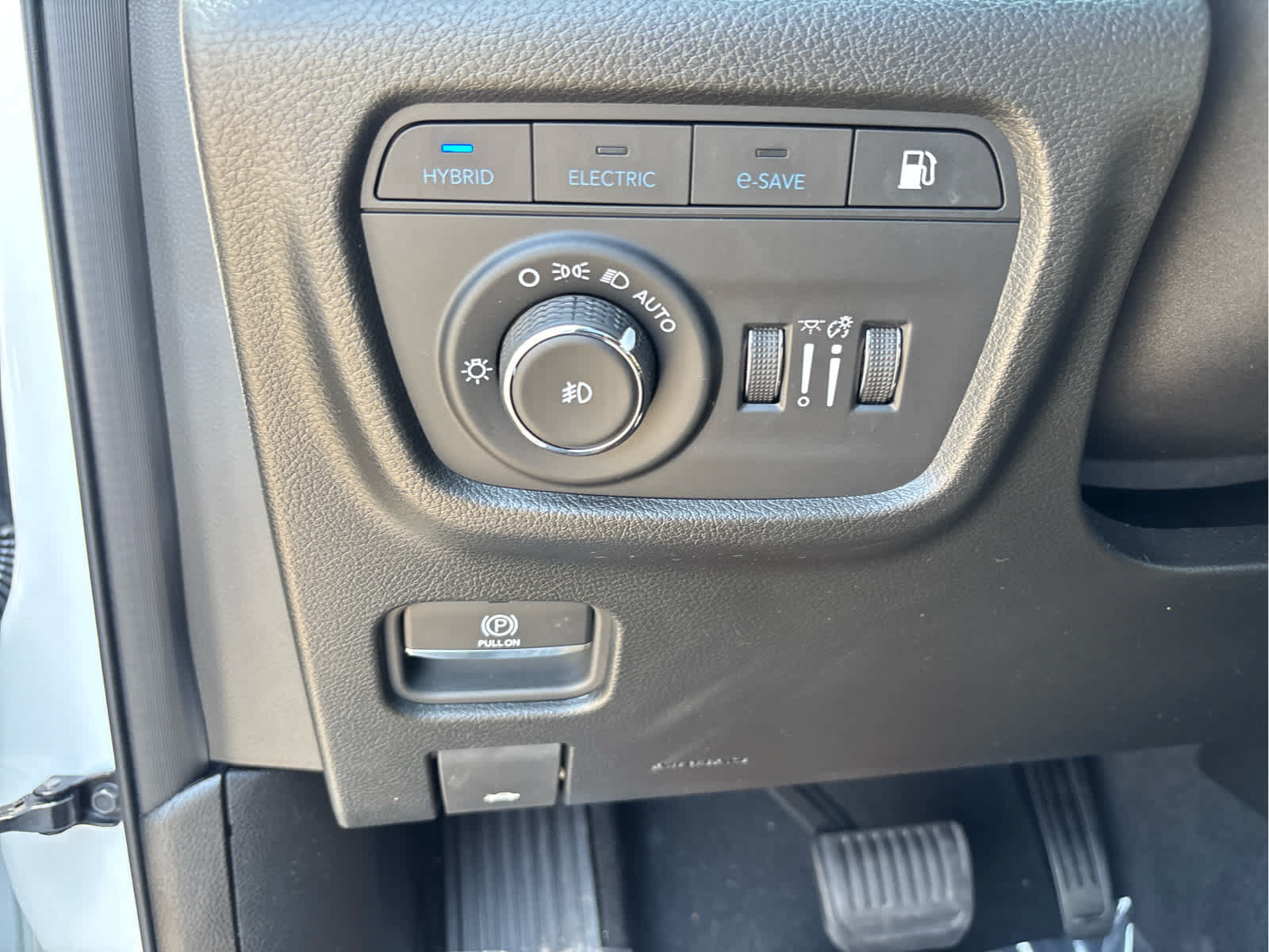 Used 2023 Jeep Grand Cherokee 30th Anniversary AWD/4WD image 31
