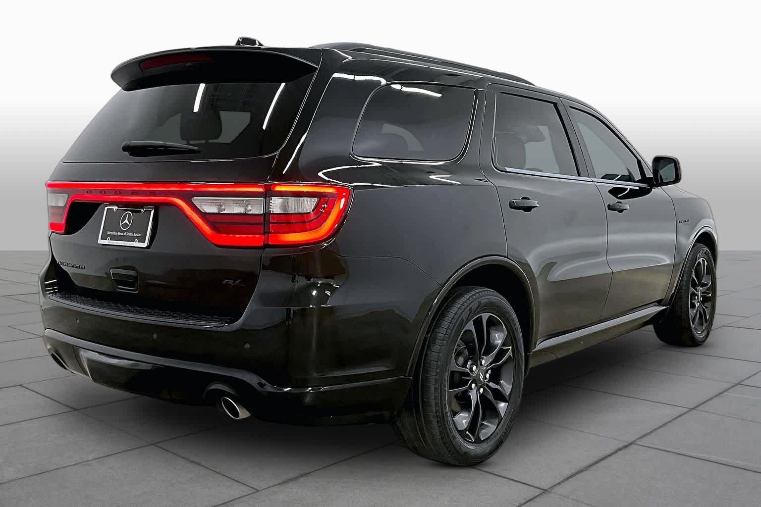 Used 2023 Dodge Durango R/T RWD image 13