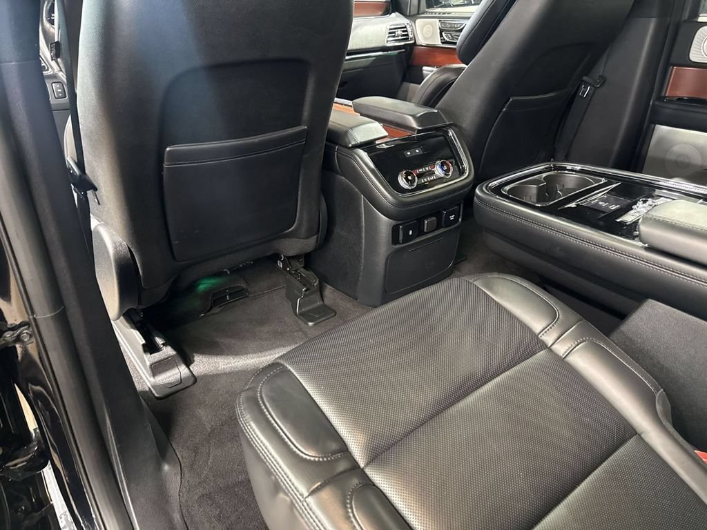 Certified 2020 Lincoln Navigator Reserve w/ Luxury Package AWD/4WD image 27