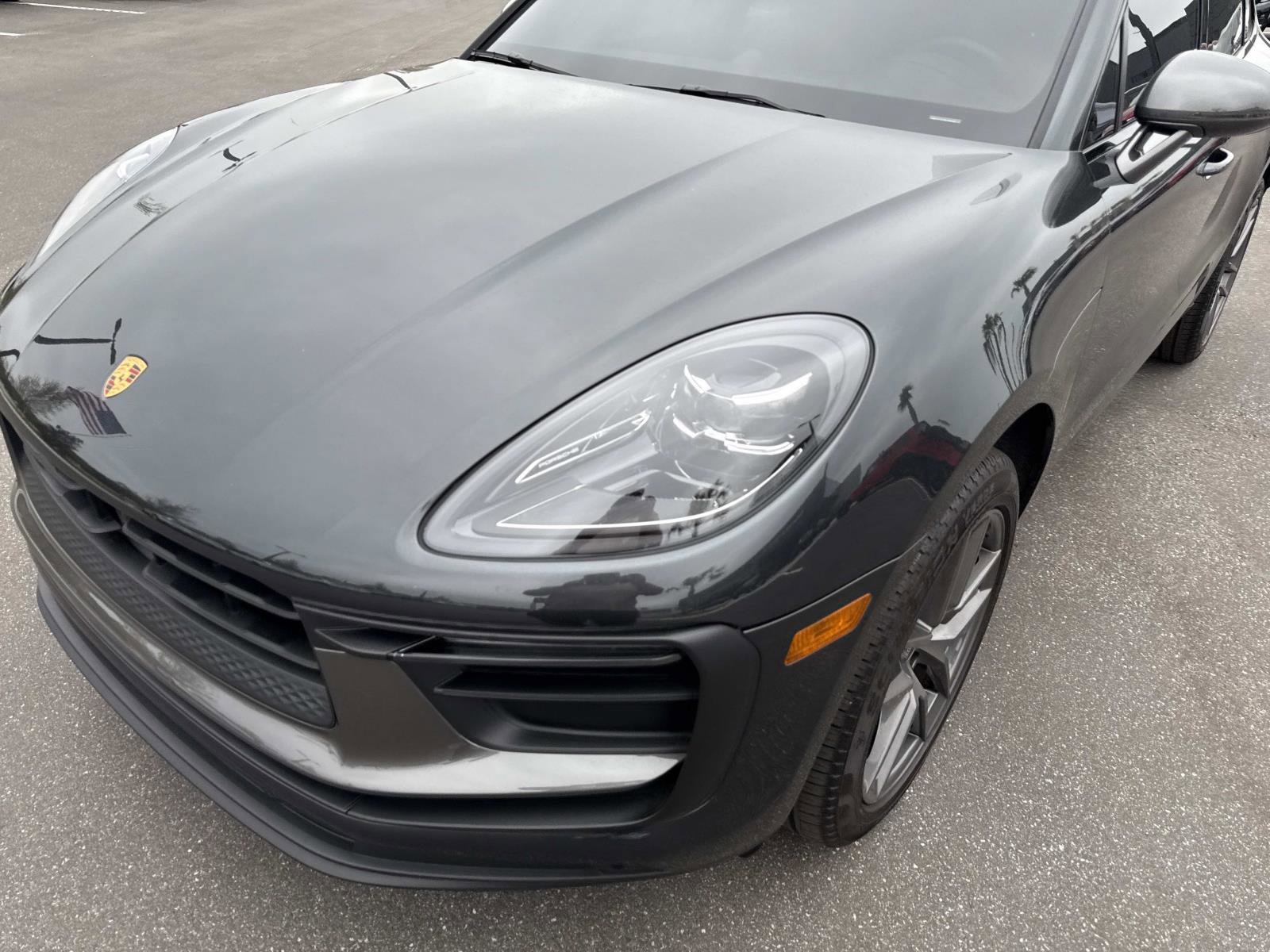 Used 2024 Porsche Macan image 9