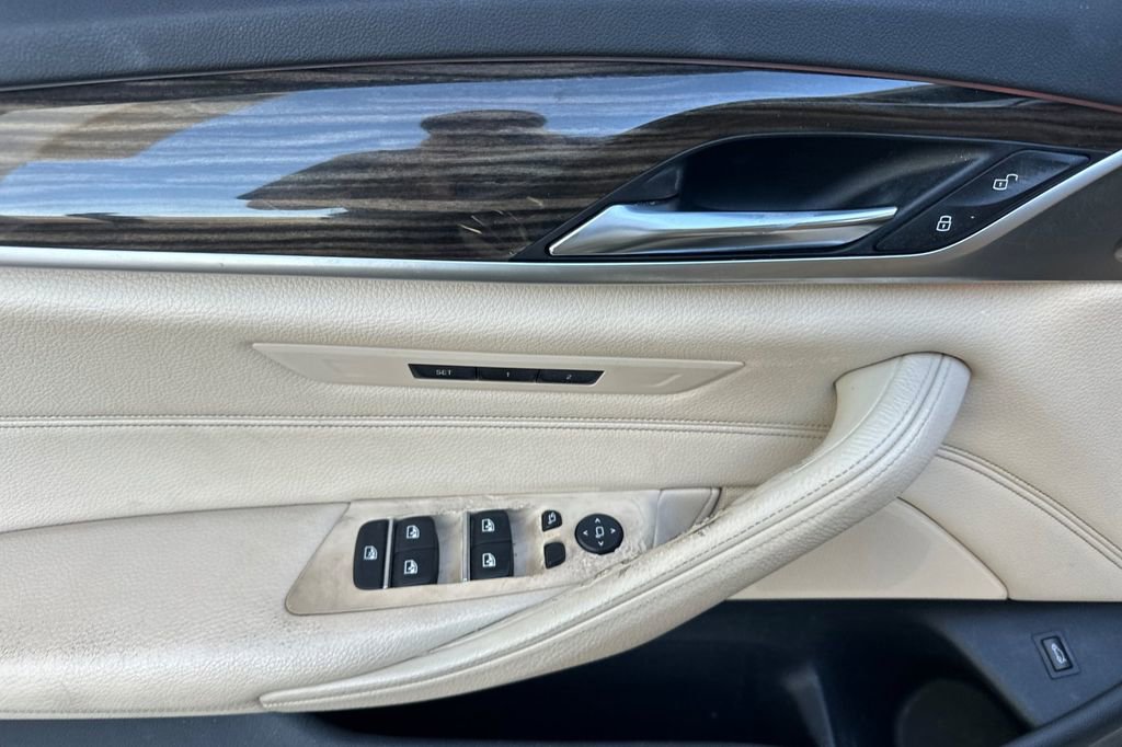 Used 2017 BMW 530i image 10