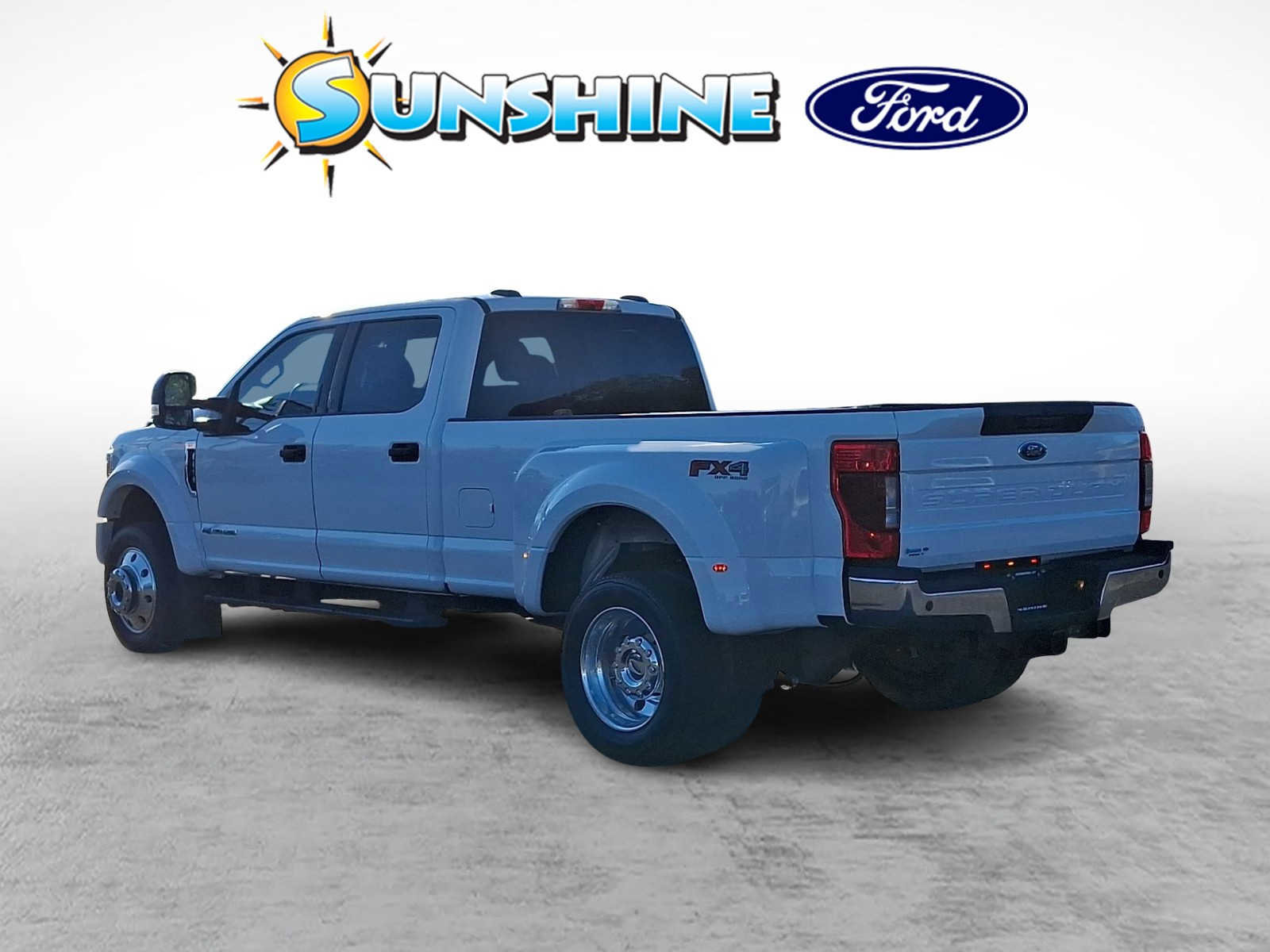 Certified 2022 Ford F450 XLT w/ XLT Value Package image 4