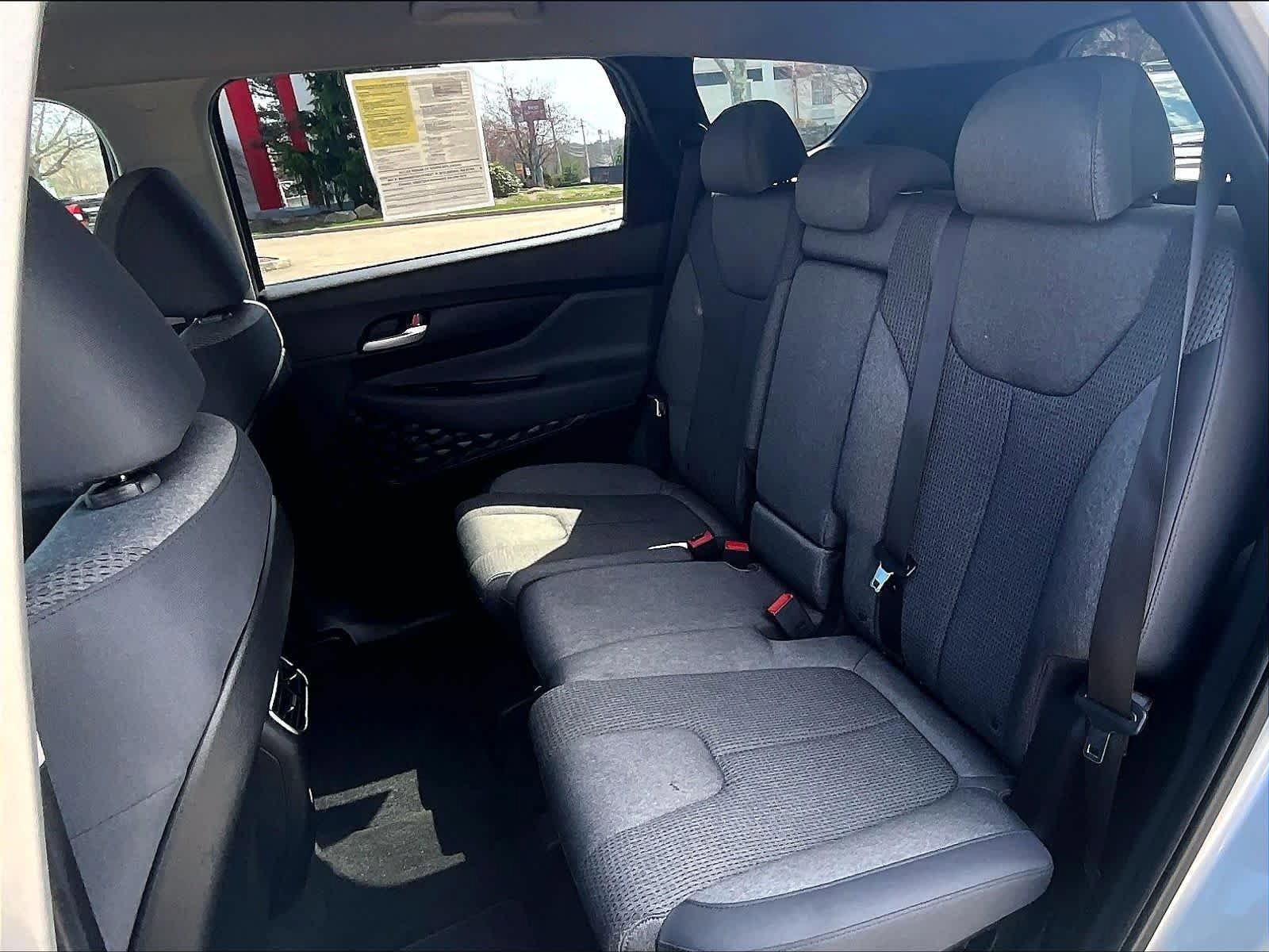 Used 2023 Hyundai Santa Fe SEL w/ Cargo Package AWD/4WD image 15