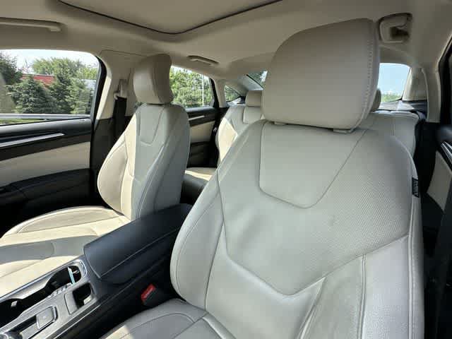 Used 2018 Ford Fusion Titanium AWD/4WD image 18