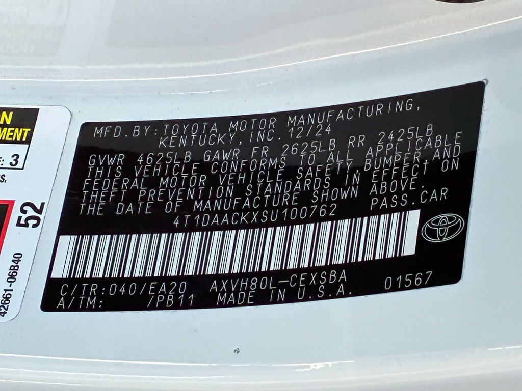 Used 2025 Toyota Camry SE FWD image 31