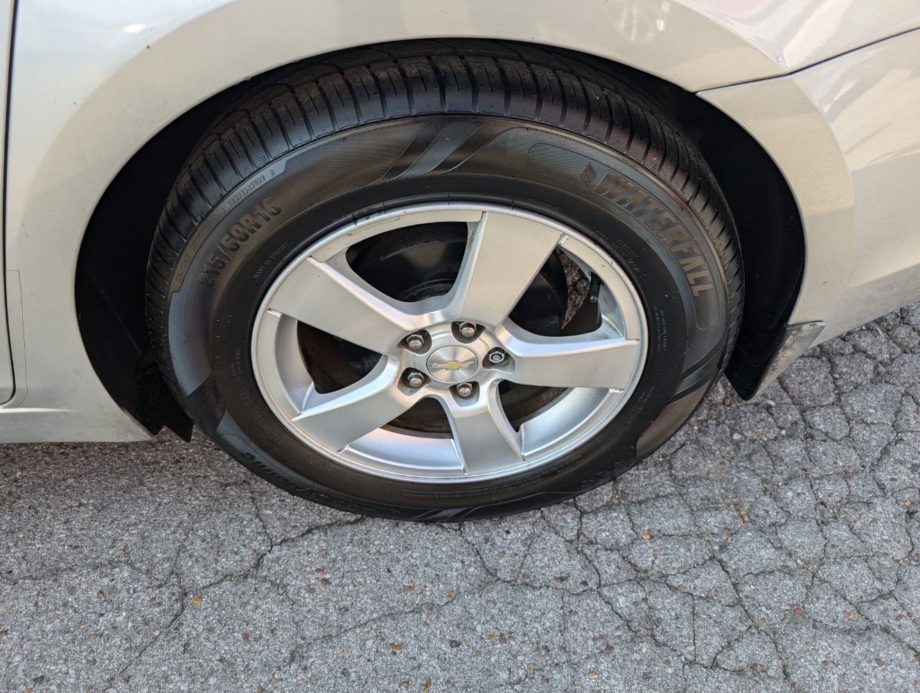 Used 2016 Chevrolet Cruze LT image 25