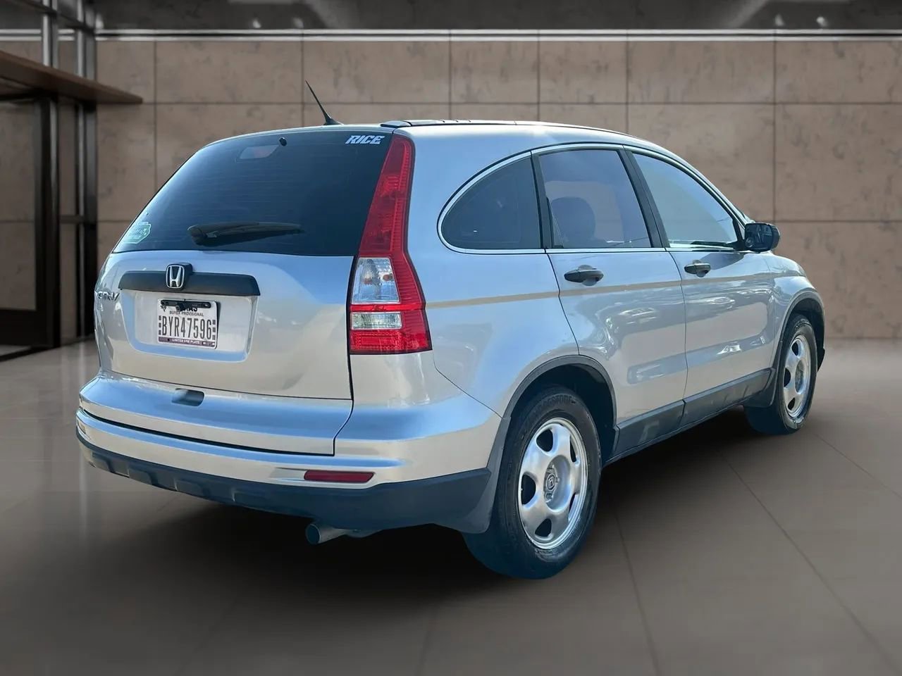 Used 2010 Honda CR-V LX image 2