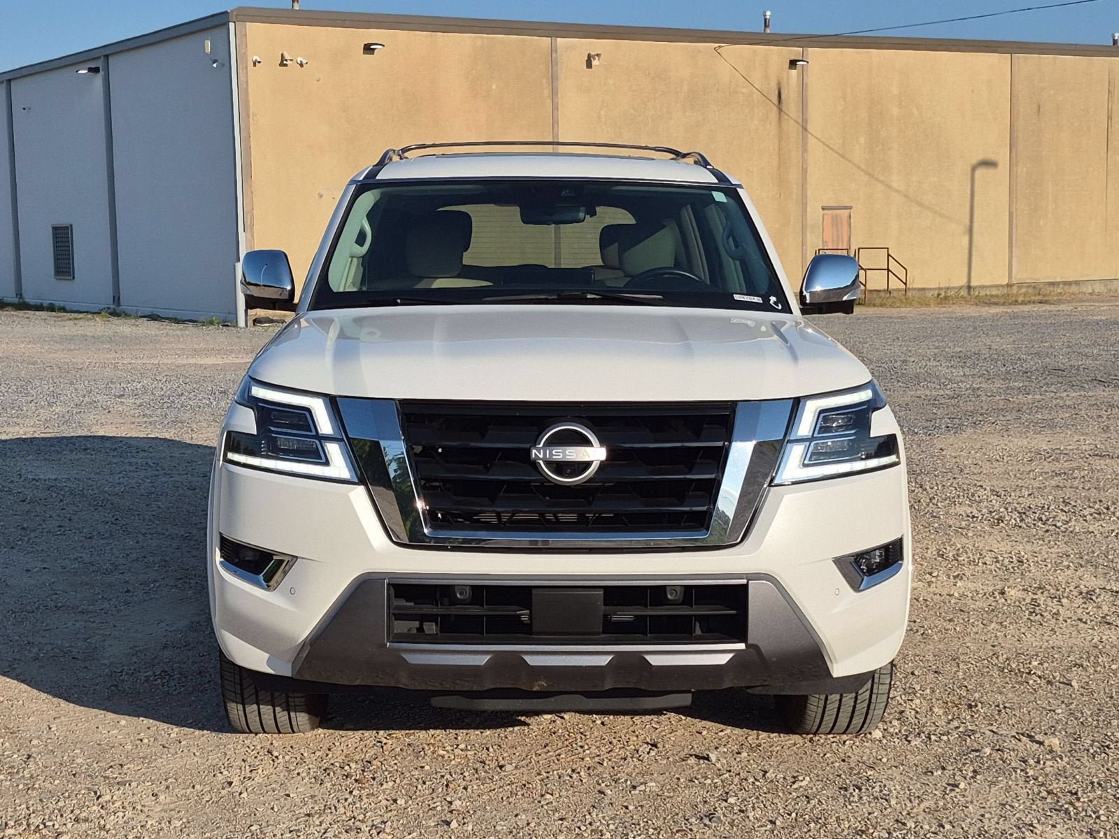 Used 2024 Nissan Armada Platinum w/ Captain's Chairs Package RWD image 9