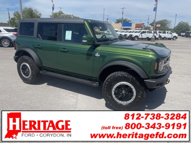 New 2024 Ford Bronco Outer Banks w/ Sasquatch Package