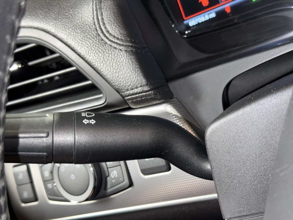 Used 2014 Lincoln MKX AWD w/ Equipment Group 102A image 29
