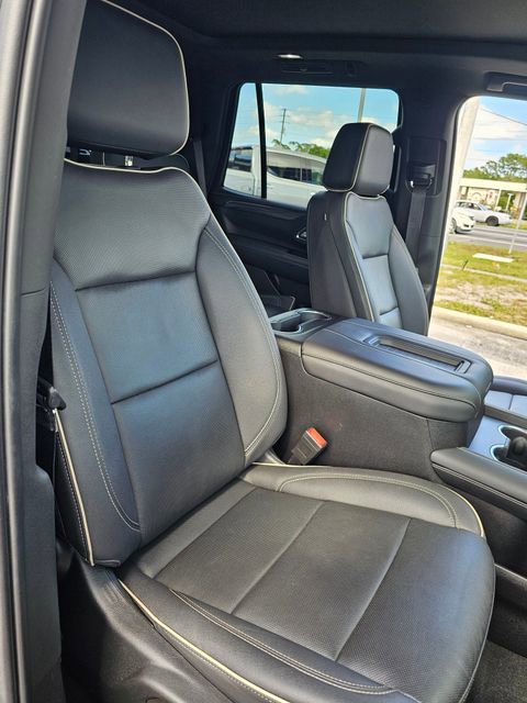 Used 2023 GMC Yukon SLT w/ SLT Premium Package AWD/4WD image 27