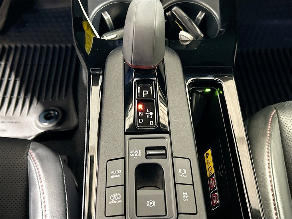 Used 2025 Toyota Prius Plug-In Hybrid image 14