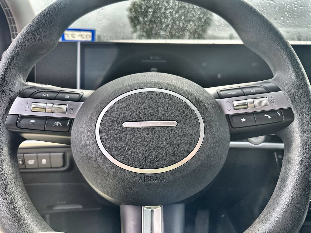 Used 2025 Hyundai Tucson SEL FWD image 12