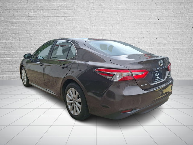 Used 2018 Toyota Camry LE FWD image 4