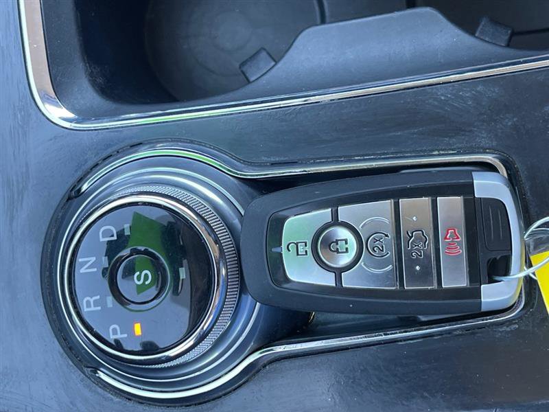 Used 2019 Ford Fusion SEL image 31