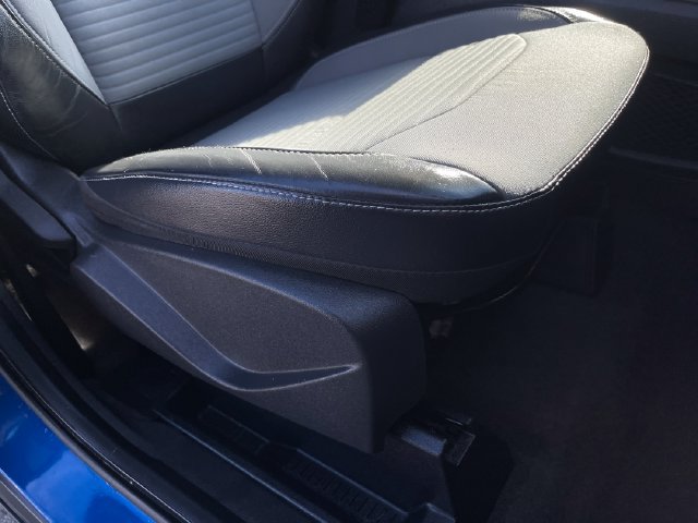 Used 2017 Ford Escape SE w/ SE Sport Appearance Package FWD image 33