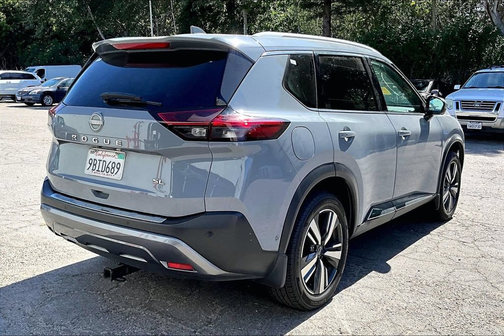 Used 2022 Nissan Rogue SL w/ SL Premium Package FWD image 4