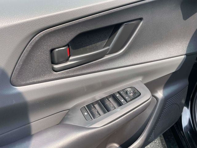 Certified 2025 Toyota Prius LE FWD image 19