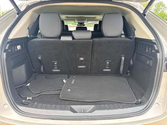 Used 2025 MAZDA CX-90 3.3 Turbo w/ Preferred Package image 13