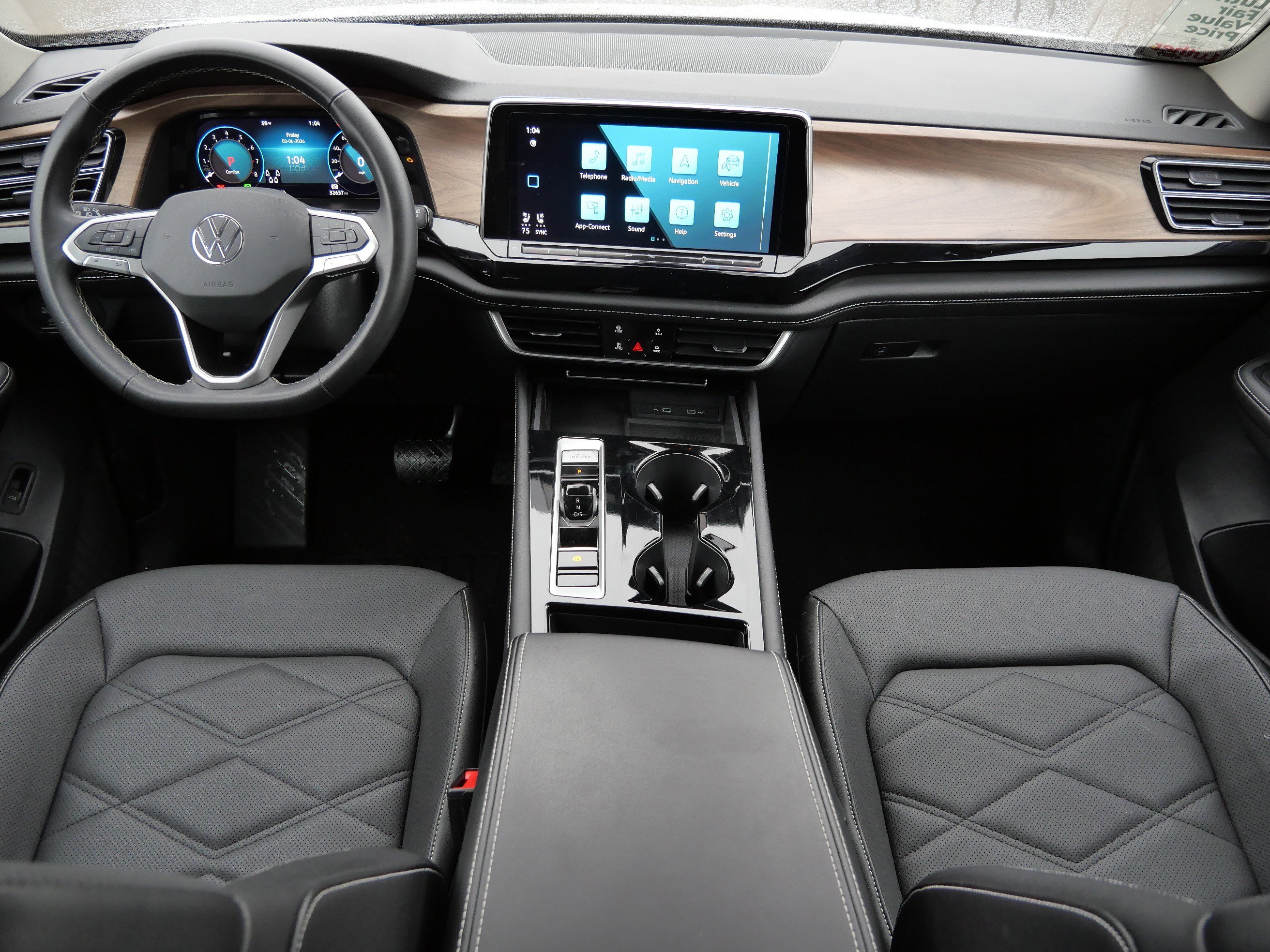 Certified 2024 Volkswagen Atlas SE image 10